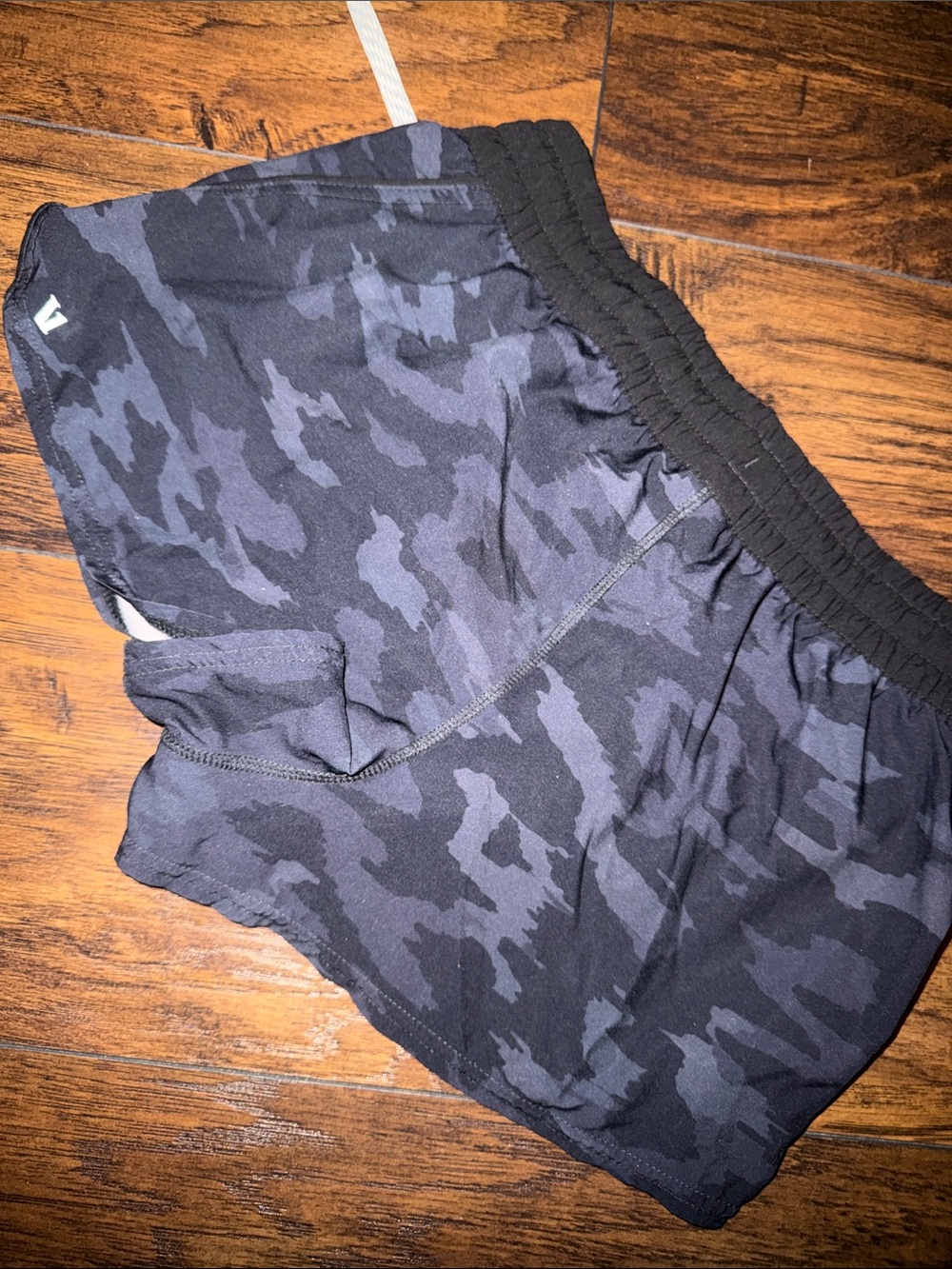 Vuori Women's Navy Camo Athletic Shorts with Black Waistband - Picture 3 of 3